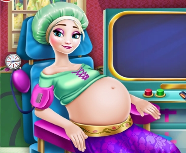 Play Elsa Pregnant Check Up Game