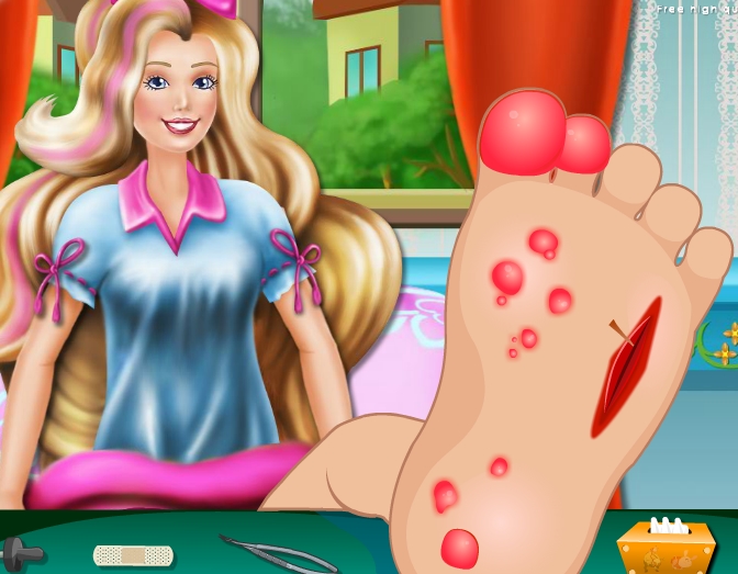 Play Barbie Foot Check Up Game