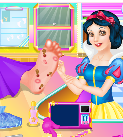 Play Snow White Doctor Rapunzel Foot Game