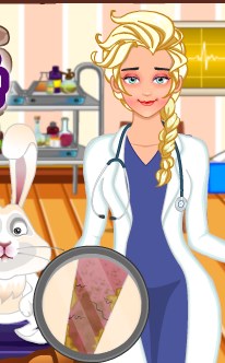 Play Elsa Being A Doctor Game