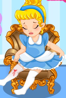 Play Baby Cinderella Doctor Game