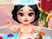 Play Snow White Baby Bath Game