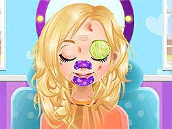 Play Blonde Sofia: Superhero Makeover Game